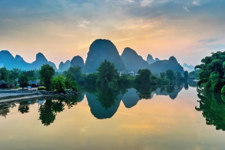 环保智能制造智慧工厂